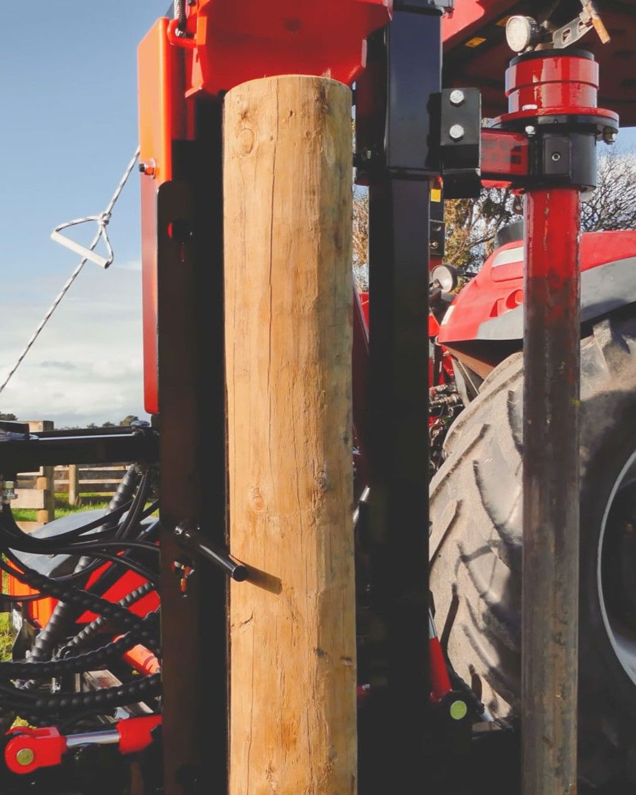 Pin & Chain Post Steering System — the steering pin pushing the post back into alignment. A simple, effective way to keep your post straight as you ram it with your hydraulic post driver.